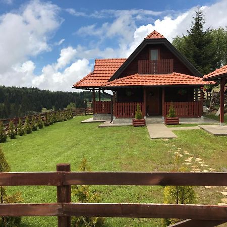 Holiday Home Perduh Sekulic Luaran gambar